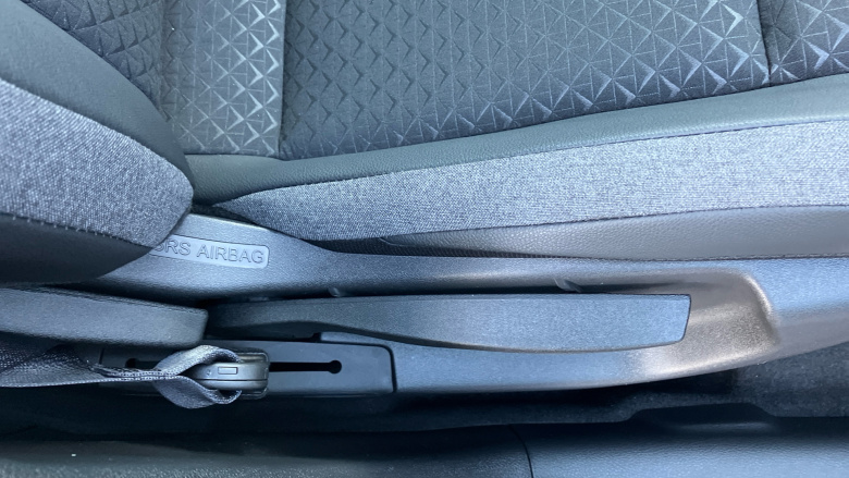 Nissan Juke 1.0 DiG-T N-Connecta 5dr Petrol Hatchback